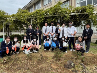 ③69043e51-96be-4c20-be09-cba69339cc09